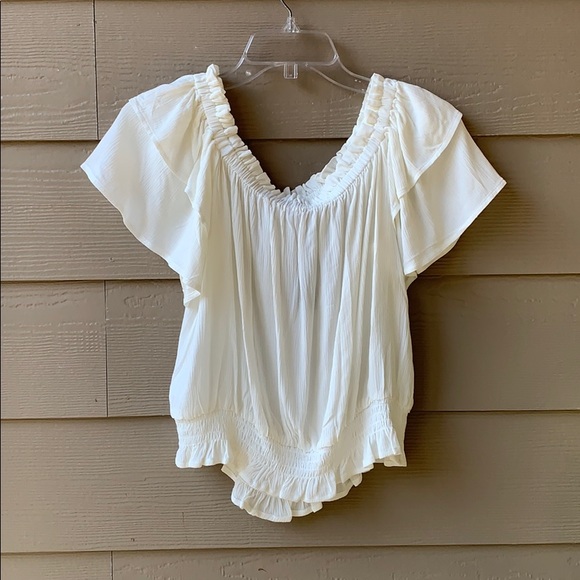 Express Off Shoulder Top - Picture 5 of 12